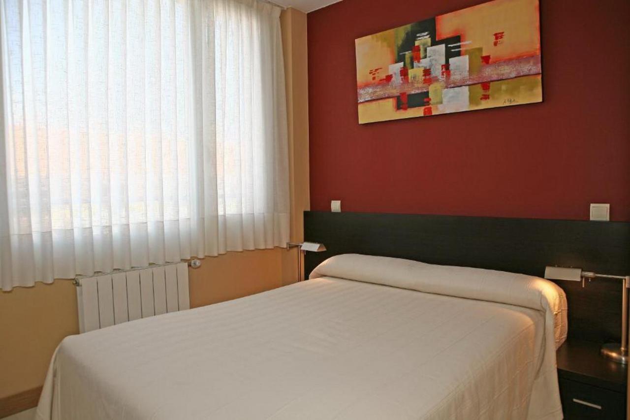 Apartamentos Playa De Portio Льенкрес Экстерьер фото